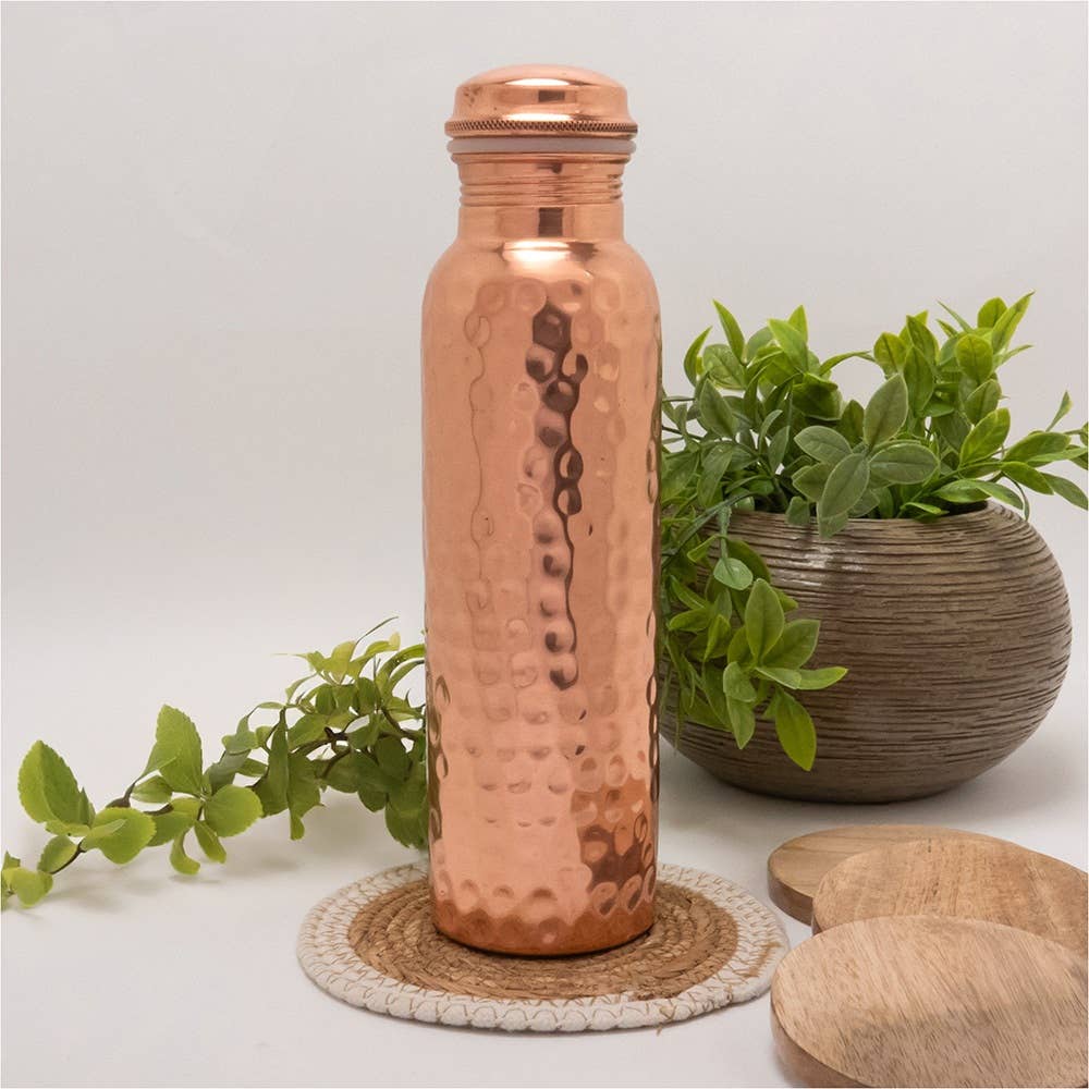 Ren kobber vandflaske hamret poleret ± 750 ml - Drikke Flaske fra Ayurveda Specialist B.V. hos The Prince Webshop