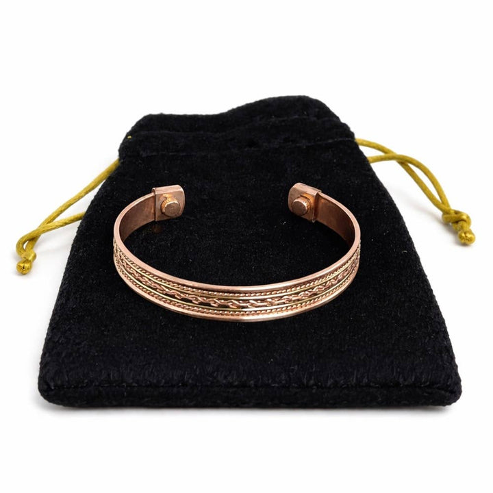 Copper and brass health clamp bracelet with 2 magnets – - Bracelet from Ayurveda Specialist B.V. at The Prince Webshop