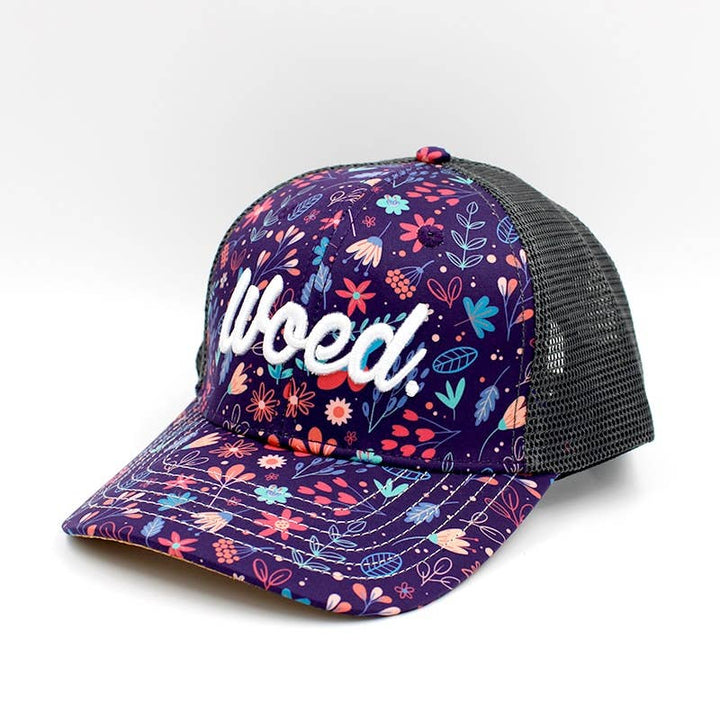 WOED floral trucker cap med broderet logo - Baseball Cap fra Woed hos The Prince Webshop