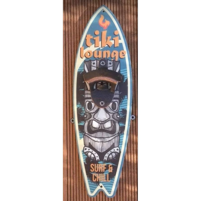 Retroworld Wall Bottle Opener TIKI Lounge - Chill + Surf - 10 x 32 cm - Oplukker fra Retroworld hos The Prince Webshop