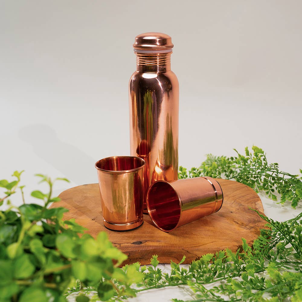 Pure Copper Set: Bottle (1 l) + 2 Glasses (300 ml) Smooth - Bartender Gear from Ayurveda Specialist B.V. at The Prince Webshop