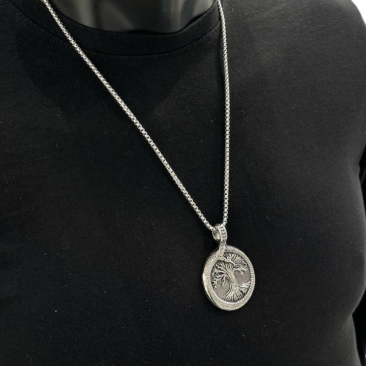 Tree of Life vedhæng i rustfrit stål med kæde - guld eller sølv - Halskæde fra BYREN | ÉLINE L'ATELIER hos The Prince Webshop