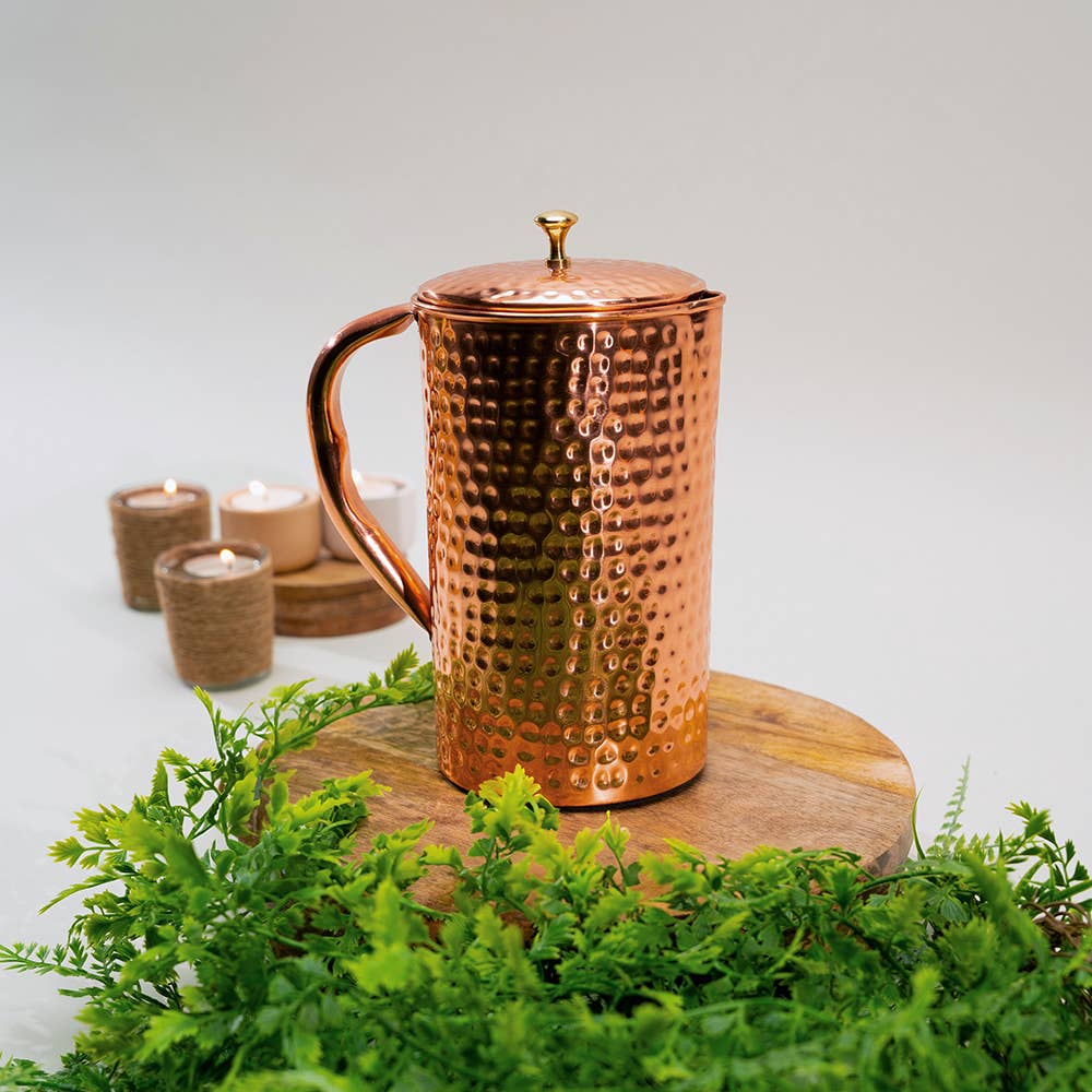 Pure copper jug ​​Hammered - 1.5 liters - Bartender Gear from Ayurveda Specialist B.V. at The Prince Webshop