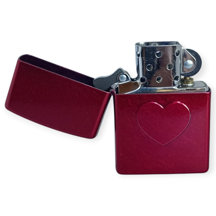 Zippo 60007423 Stamped Heart Design - Zippo Lighter fra Zippo hos The Prince Webshop