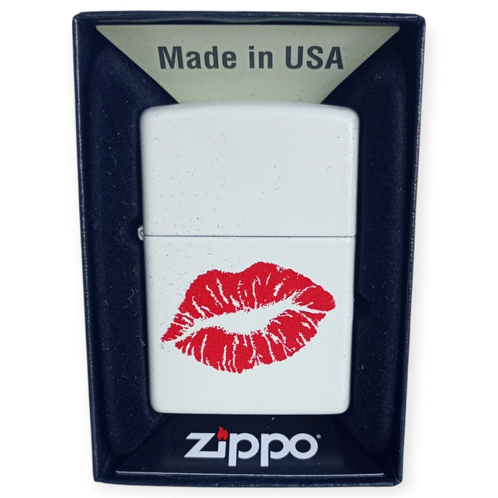 Zippo 60007372 Kiss Design Lighter - Zippo Lighter fra Zippo hos The Prince Webshop