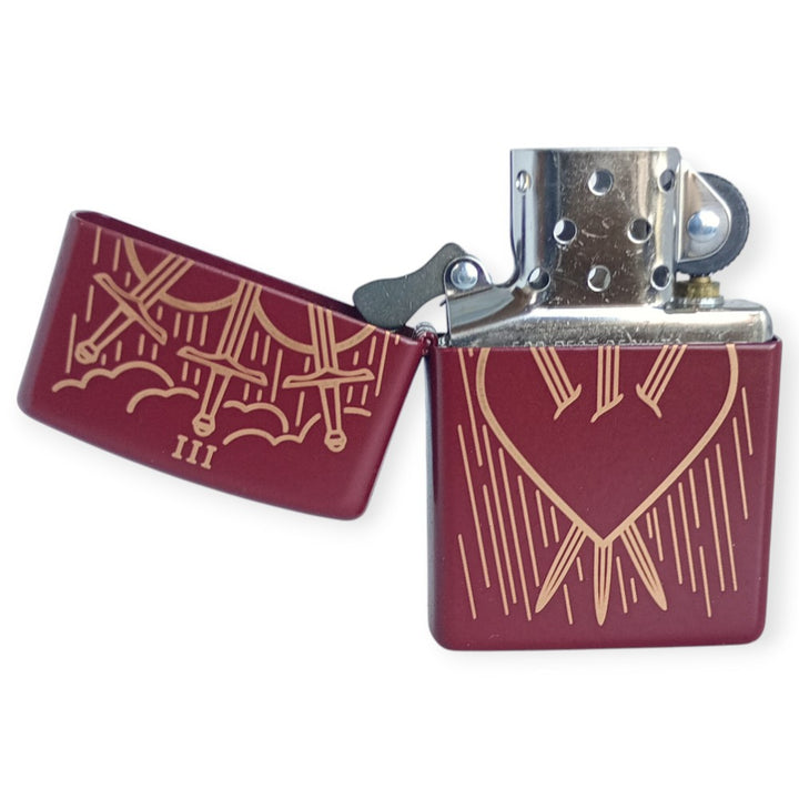 Zippo 60007475 Merlot Heart Swords Lighter - Zippo Lighter fra Zippo hos The Prince Webshop