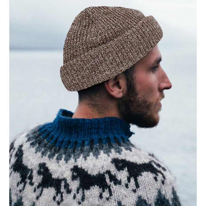 Ethos FISHERMAN BEANIE - BRUN-MIX acryl hue i klassisk fisker stil - Hue fra Ethos hos The Prince Webshop