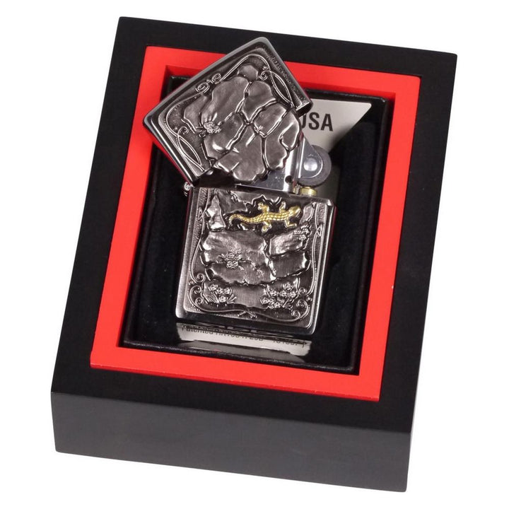 Zippo Lizard Trick 2 Lighter in Black/Red Wooden Box - Zippo Lighter from Zippo at The Prince Webshop