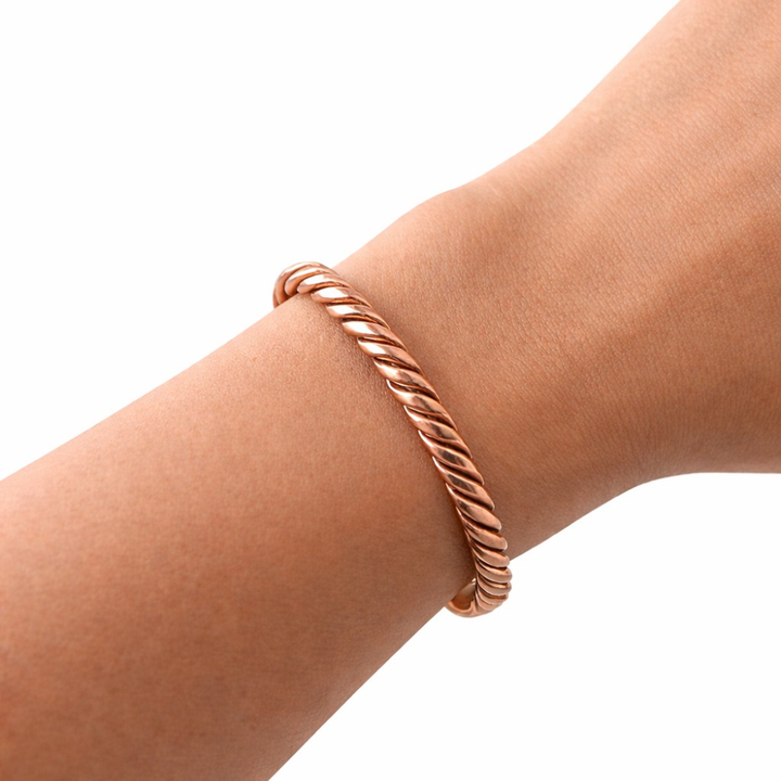 Flettet kobber sundhedsklemmearmbånd med 2 magneter - Armbånd fra Ayurveda Specialist B.V. hos The Prince Webshop