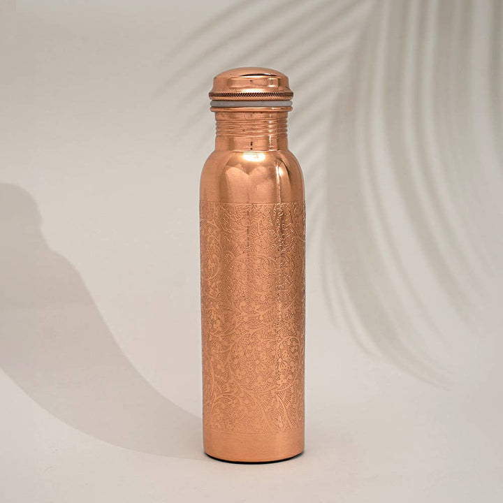 Pure Copper Water Bottle Flower Pattern - 1 liter - Gift Idea from Ayurveda Specialist B.V. at The Prince Webshop