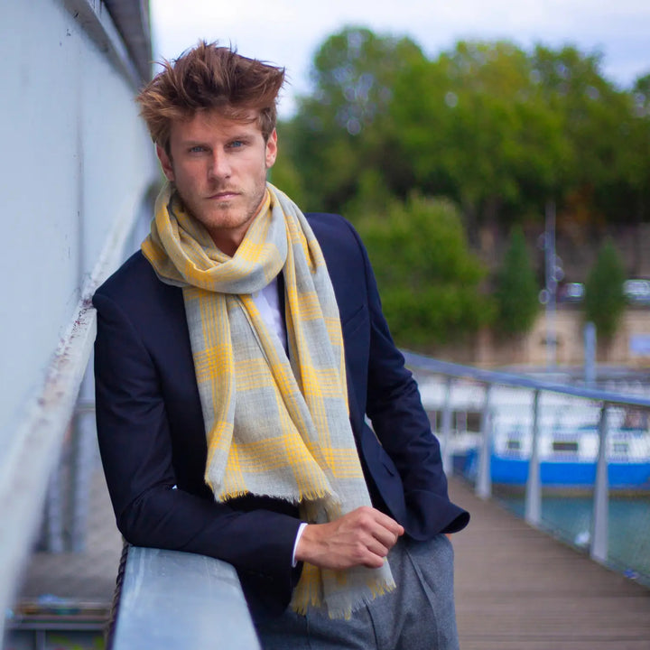 AV08 SKYE Foulard Scarf - Merino Wool - Neckerchief from AV08 Paris at The Prince Webshop