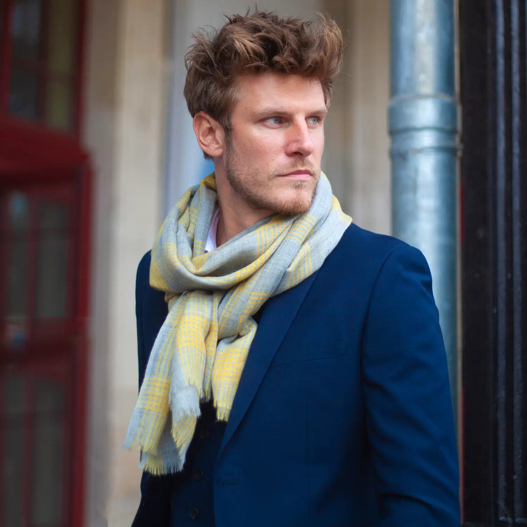 AV08 SKYE Foulard Scarf - Merino Wool - Neckerchief from AV08 Paris at The Prince Webshop